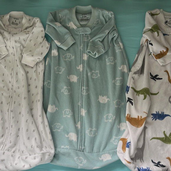 Built in arms sleep sacks lot - Multiple colours 0 to 6 month age range - Picture 2 of 4